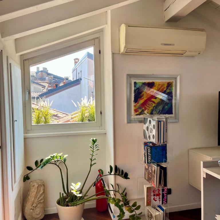Vanessa's Art Rooftop Historic Center Como - Appartamento Superior con 2 Camere da Letto - 10