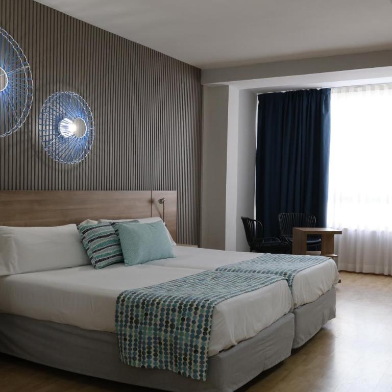 Port Eugeni - Habitación Familiar (2 adultos y 2 niños) - 2