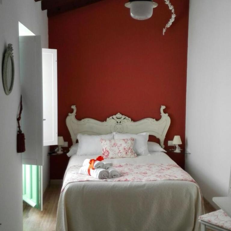 La Casa de la Costurera - Estudio Estándar Granate - 2
