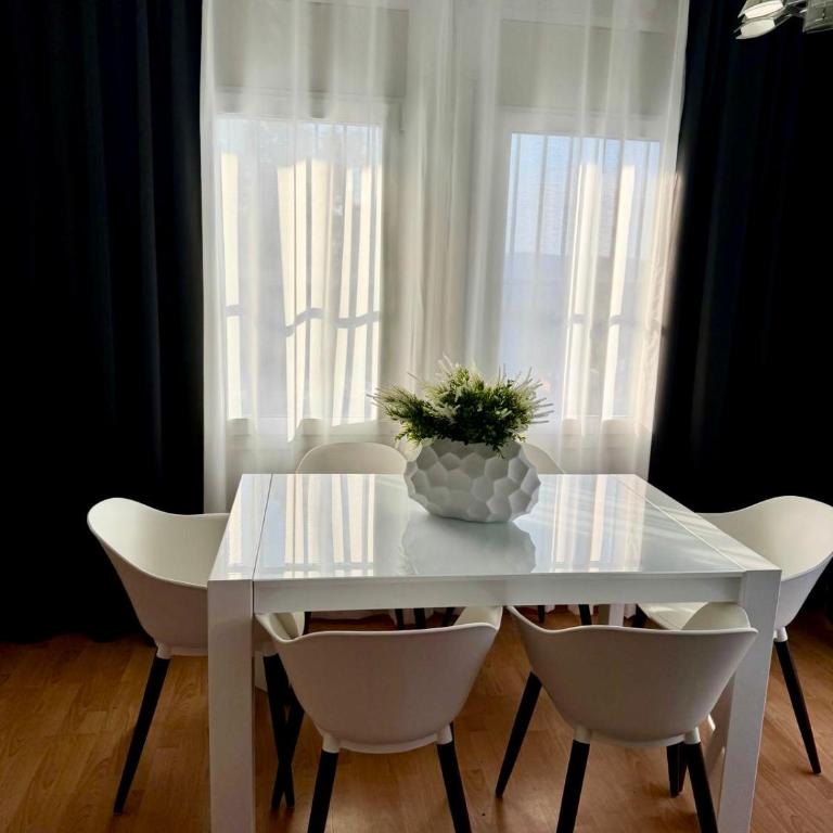 Casa del Roselles - Luxury Flat with Swimming-Pool in Lloret de Mar - Apartamento de 4 dormitorios con vistas a la piscina - 17