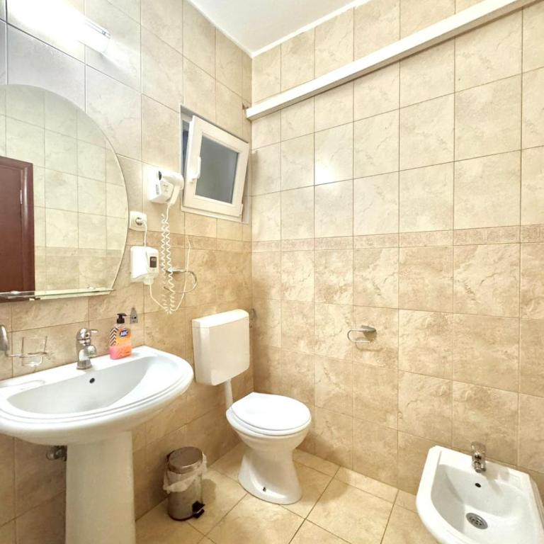 The Four Fish - Apartment - Ground Floor - 11