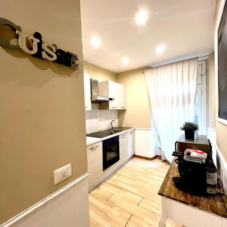 Amazing Apt near Spanish square - Appartamento - 13