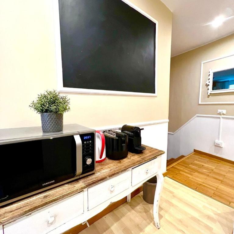 Amazing Apt near Spanish square - Appartamento - 14