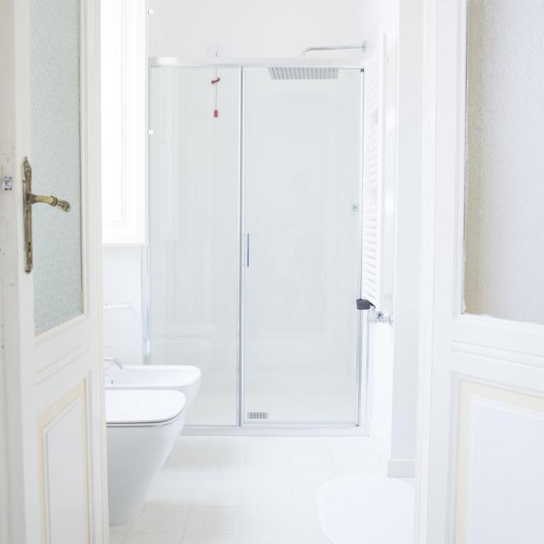 B&B Angioy 18 - Double or Twin Room - 2