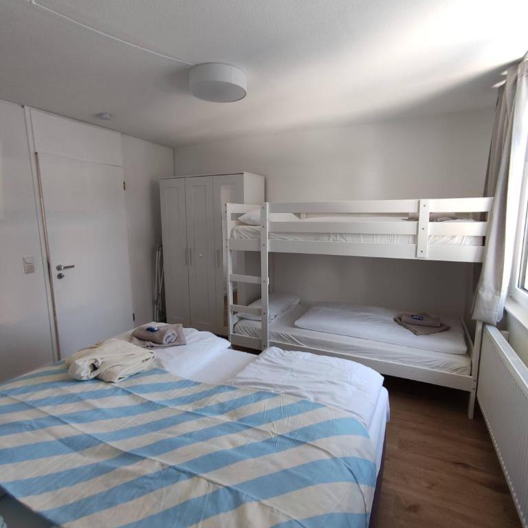 2-Zimmer Wohnung, Pools, Sauna und Balkon - Apartment mit 1 Schlafzimmer und Balkon - 5