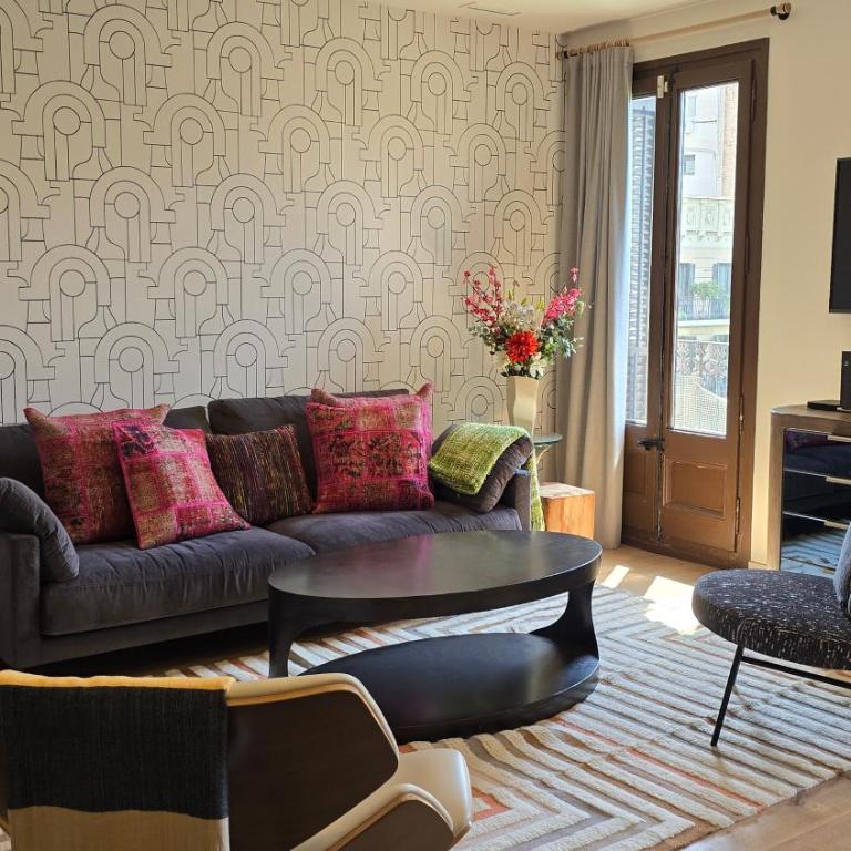 Opening Doors Summer Chic - Two-Bedroom Deluxe Apartment - 9