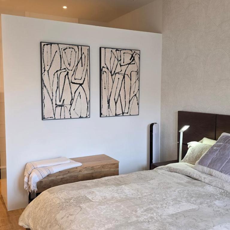 Opening Doors Summer Chic - Two-Bedroom Deluxe Apartment - 25