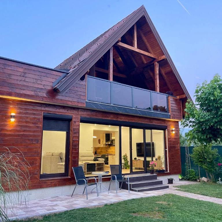 Una Rose - Three-Bedroom Villa - 37