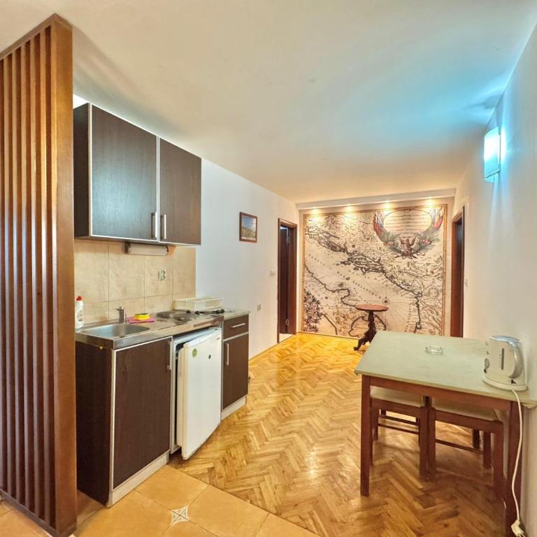 The Four Fish - Two-Bedroom Apartment - 10