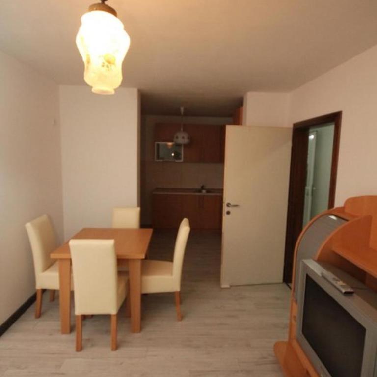 Lotos - Two-Bedroom Apartment - 3