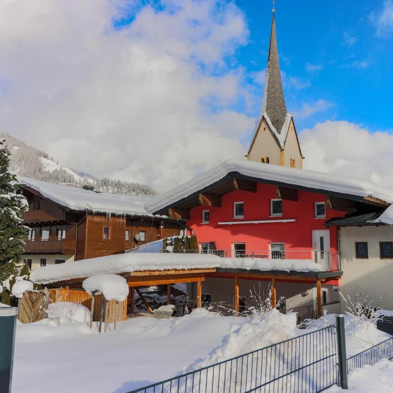 Luxurious Holiday Home in Krimml with Sauna - Ferienhaus mit 4 Zimmern - 29