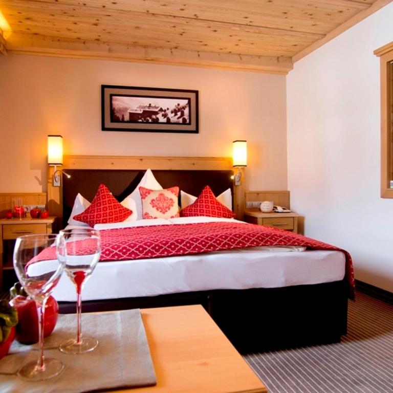 Hotel Bergkristall - Doppelzimmer mit Balkon - 2