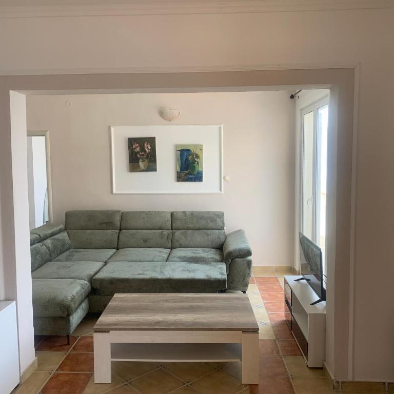 un site calme et unique au Montenegro Loue des logements les pieds dans l eau avec plage privée en face de l ile Saint Marco - Apartment with Sea View - 12