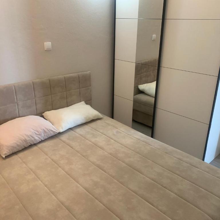 un site calme et unique au Montenegro Loue des logements les pieds dans l eau avec plage privée en face de l ile Saint Marco - Apartment with Sea View - 10