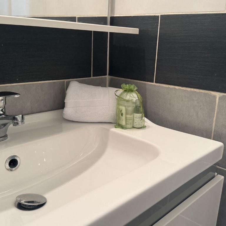 Studio 2 personnes dans le célèbre quartier des chartreux - Apartment mit 1 Schlafzimmer - 13