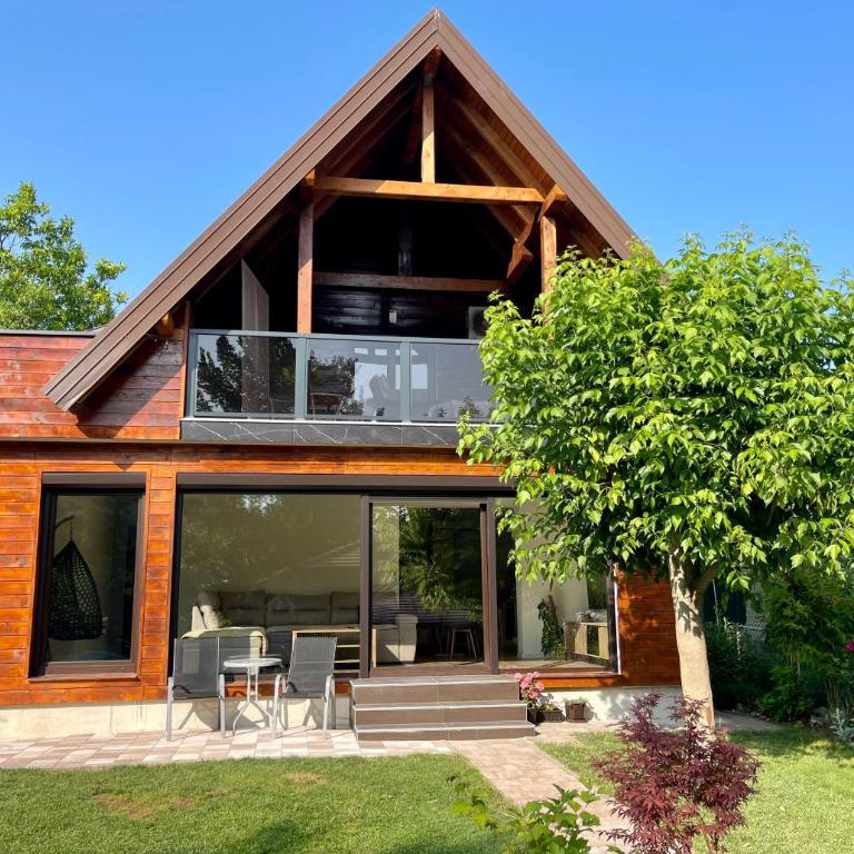 Una Rose - Three-Bedroom Villa - 4