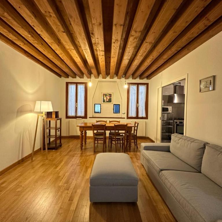 Suite Rialto - Appartamento con 2 Camere da Letto - 1