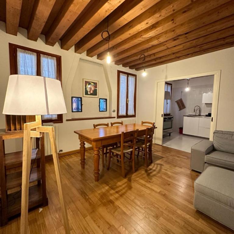 Suite Rialto - Appartamento con 2 Camere da Letto - 5