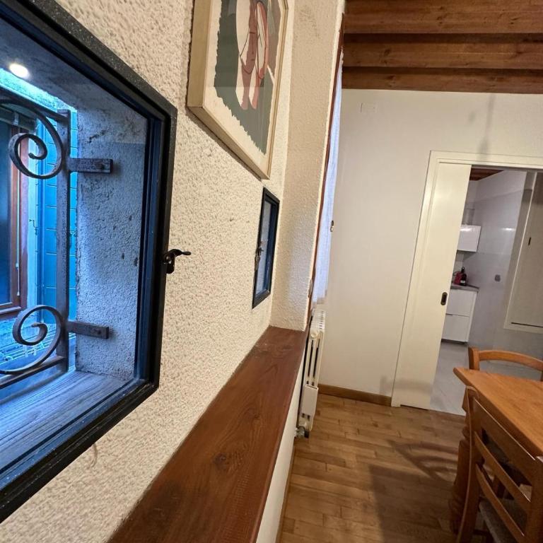 Suite Rialto - Appartamento con 2 Camere da Letto - 11
