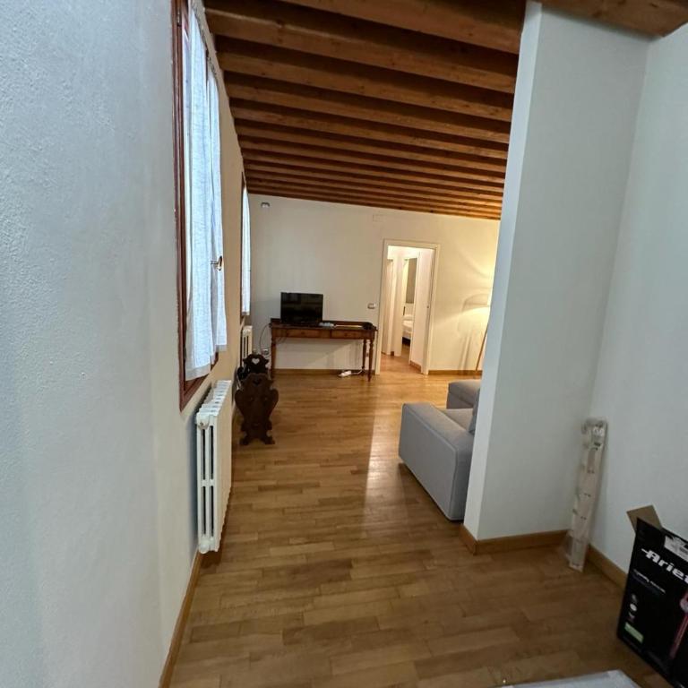 Suite Rialto - Appartamento con 2 Camere da Letto - 13