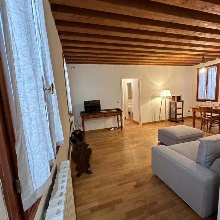 Suite Rialto - Appartamento con 2 Camere da Letto - 16