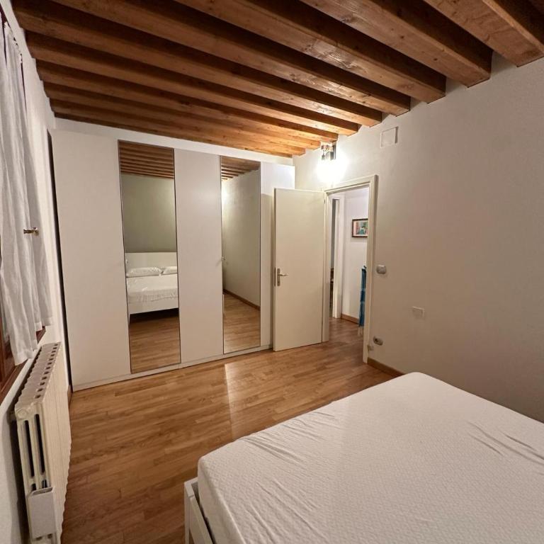 Suite Rialto - Appartamento con 2 Camere da Letto - 17