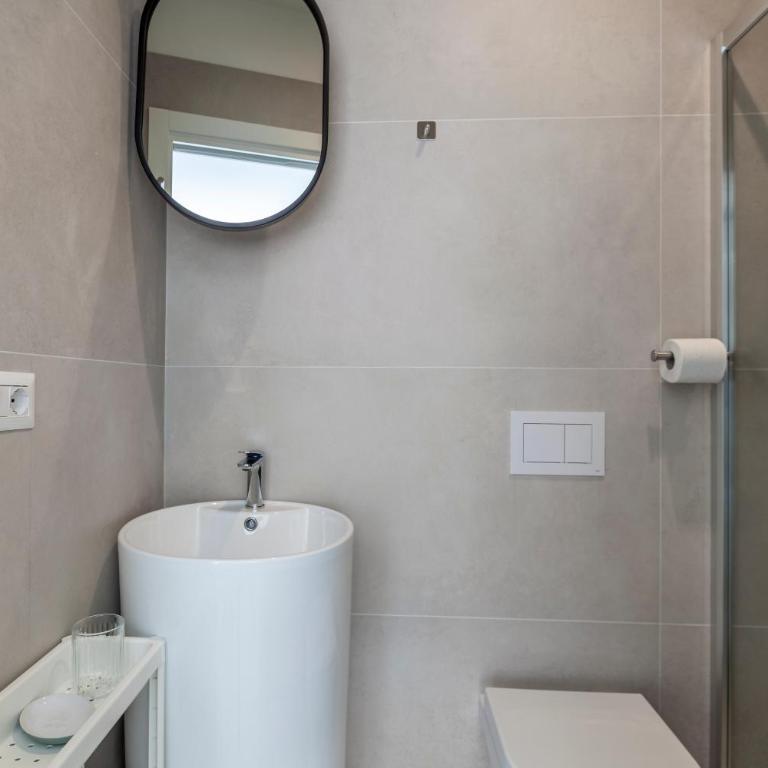 Vatican Suites - Appartamento con 2 Camere da Letto e Balcone - 10