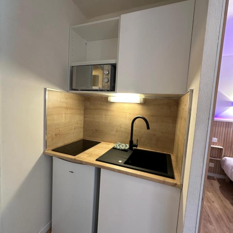 Studio MBS 2- Cosy, Tramway, Wifi, Parking, Equipé - Appartamento con 1 Camera da Letto - 6