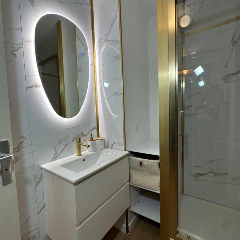 Studio MBS 2- Cosy, Tramway, Wifi, Parking, Equipé - Appartamento con 1 Camera da Letto - 24
