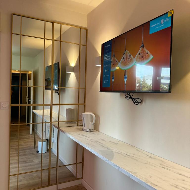 Studio MBS 2- Cosy, Tramway, Wifi, Parking, Equipé - Appartamento con 1 Camera da Letto - 38