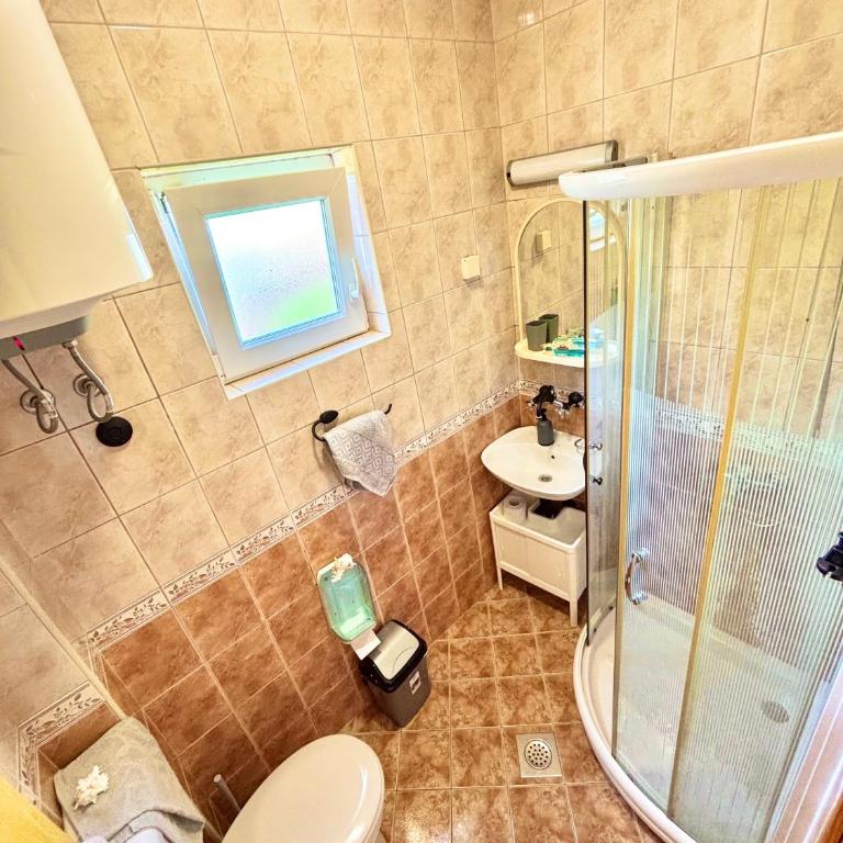Apartments Djurovic - Double Room with Balcony and Sea View - 2