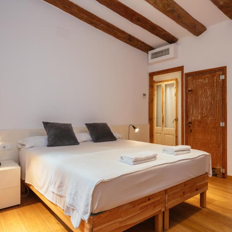 Bellafila Gothic Terrace - Three-Bedroom Apartment - 12