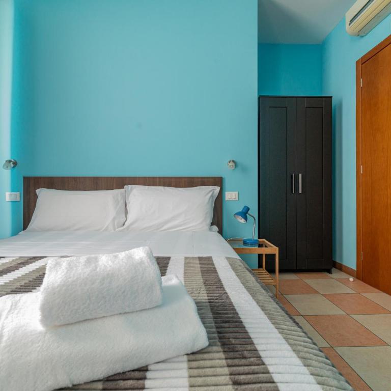 Marconi Lodge - Camera Matrimoniale con Bagno Privato - 9