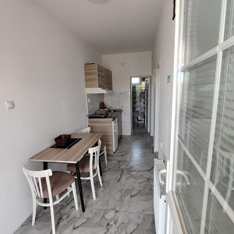 Apartmani Ruj - One-Bedroom Apartment - 2
