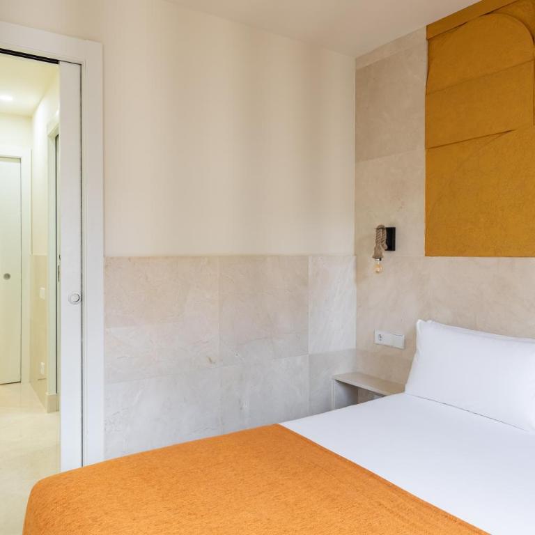 Cosmo Apartments Rambla Catalunya - Superior Three-Bedroom Apartment - 14
