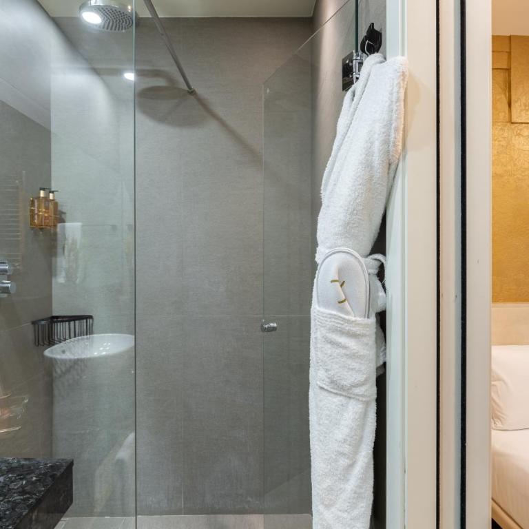 Cosmo Apartments Rambla Catalunya - Superior Three-Bedroom Apartment - 22