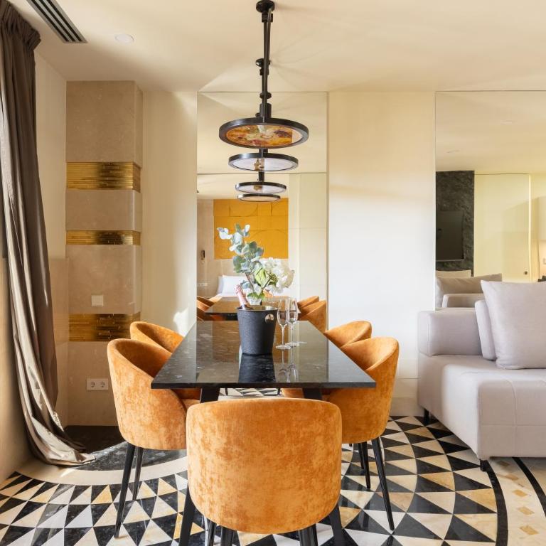 Cosmo Apartments Rambla Catalunya - Superior Three-Bedroom Apartment - 16