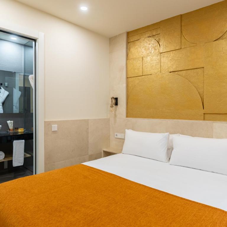 Cosmo Apartments Rambla Catalunya - Superior Three-Bedroom Apartment - 34