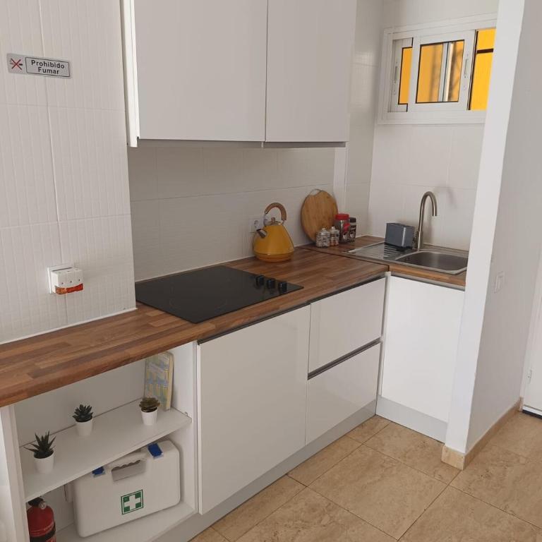 Studio Apt Aguila, Benalmadena - Estudio con balcón - 12