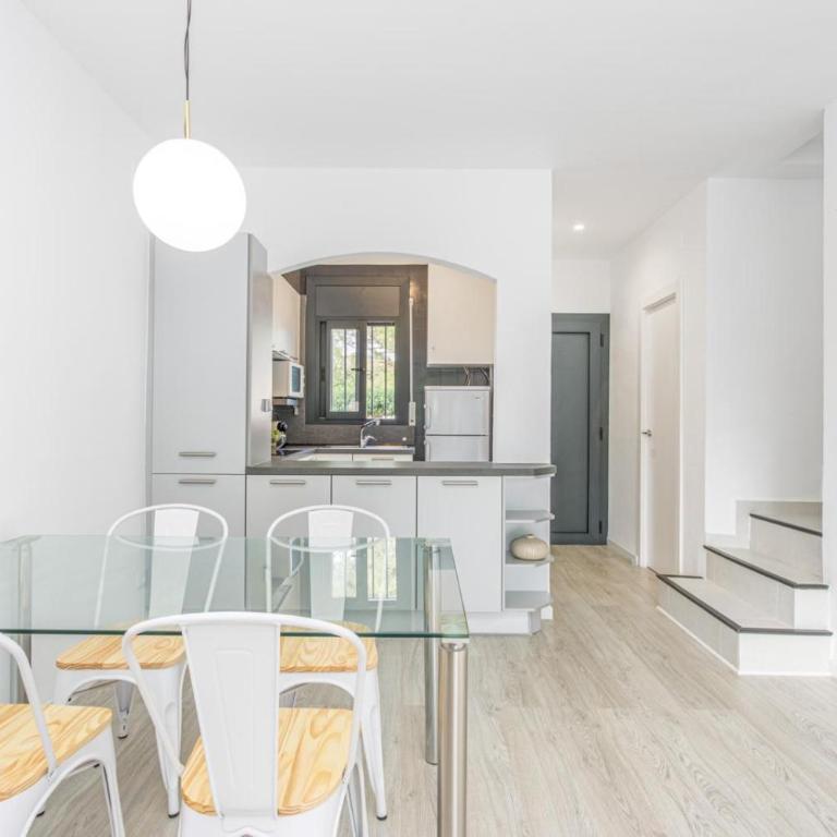 Milenial Immo Triangle - House with barbecue and swimming pool - Casa de 2 dormitorios - 2