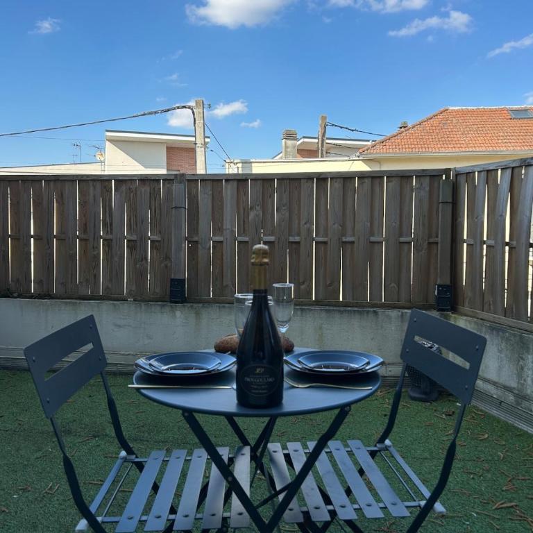 Bruyant studio proche centre, terrasse et parking - Appartamento con 2 Camere da Letto - 25