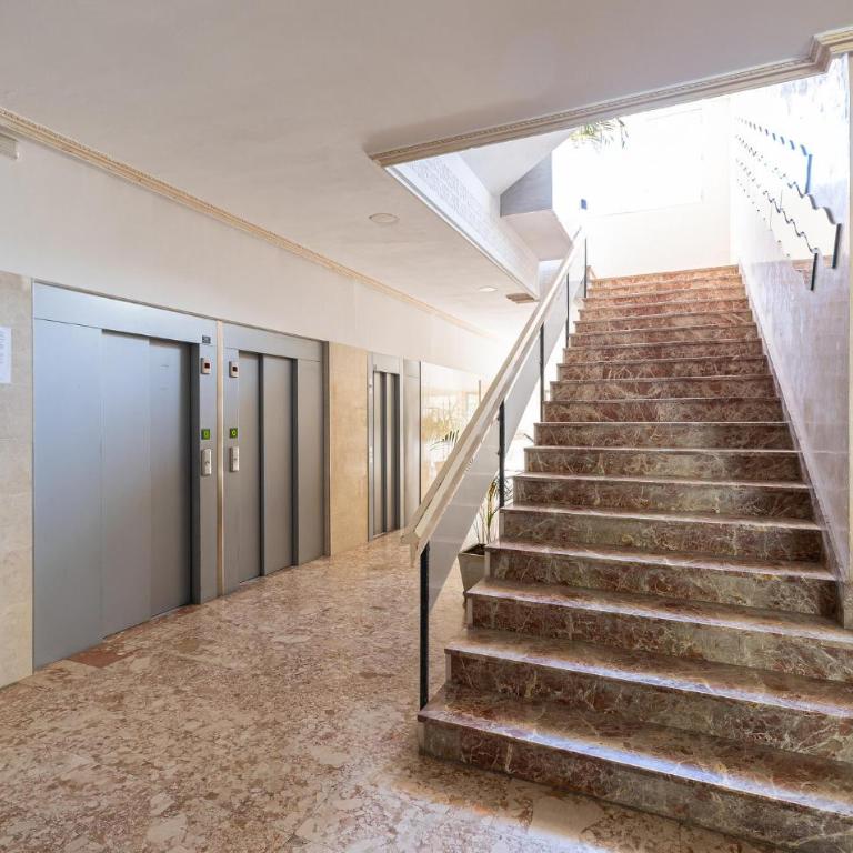 Beautiful Apartment In Benalmadena - Apartment - 7