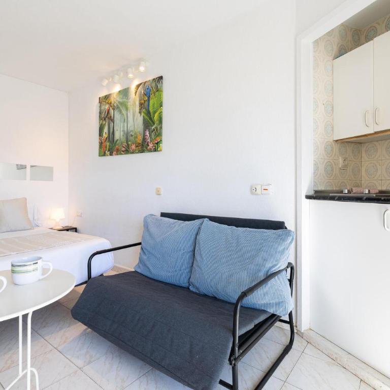 Beautiful Apartment In Benalmadena - Apartment - 5