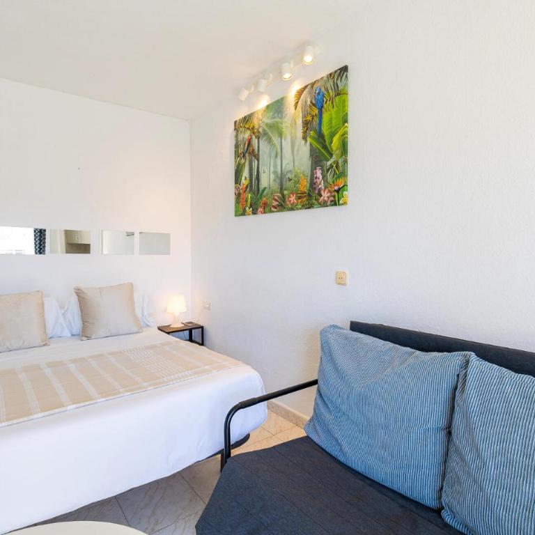 Beautiful Apartment In Benalmadena - Apartment - 8