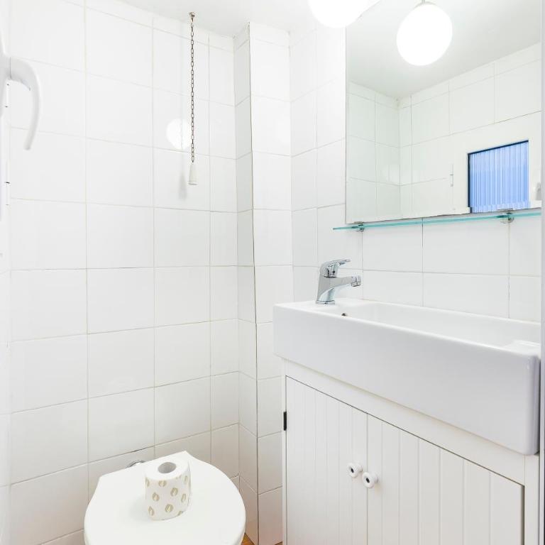 Vagellai Apartment - Two-Bedroom Apartment - 26