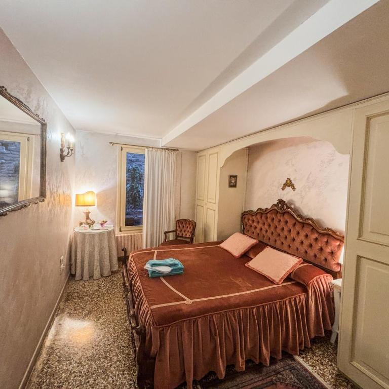 Rialto Elegant Hideaway near St Mark's Square - One-Bedroom Apartment - 1
