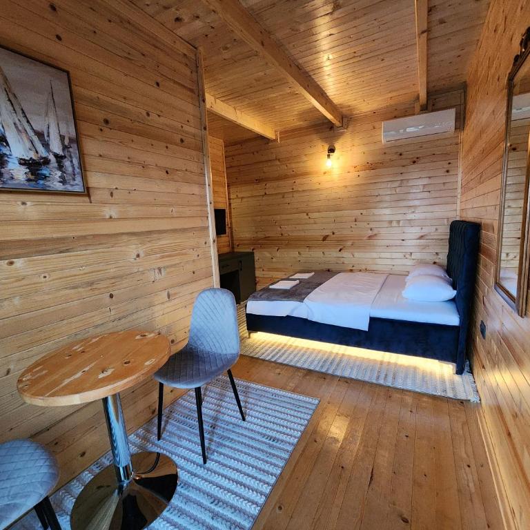 Villa Baccarat - One-Bedroom Apartment - 16