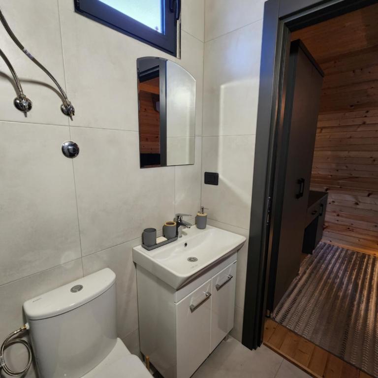 Villa Baccarat - One-Bedroom Apartment - 29