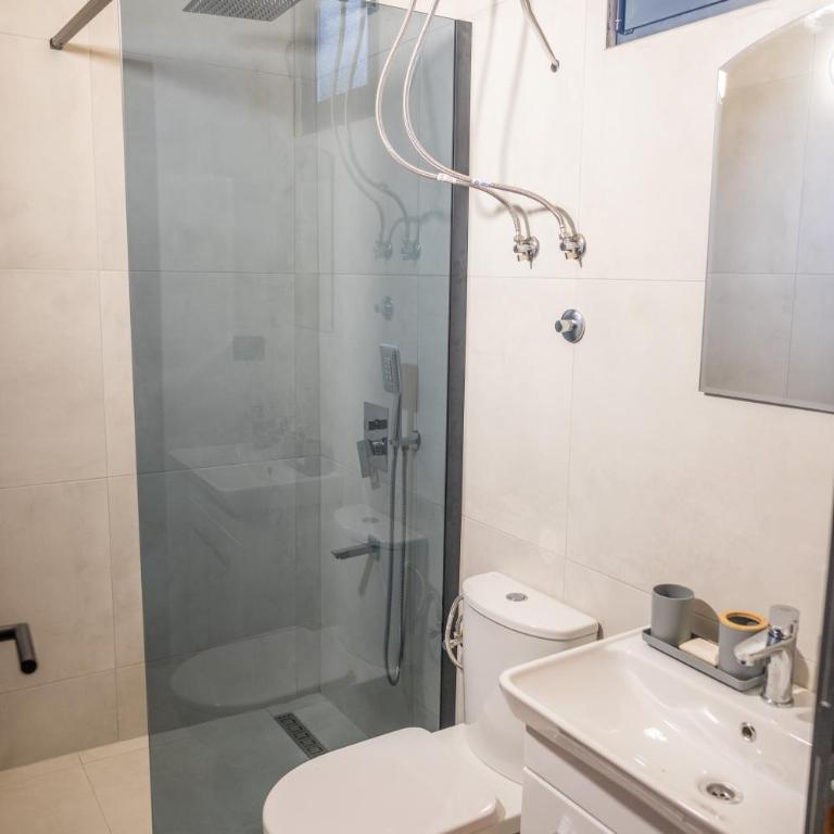 Villa Baccarat - One-Bedroom Apartment - 32