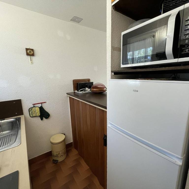 T3 calme avec terrasse, clim et parking proche plage - FR-1-106-45 - Apartment - 25